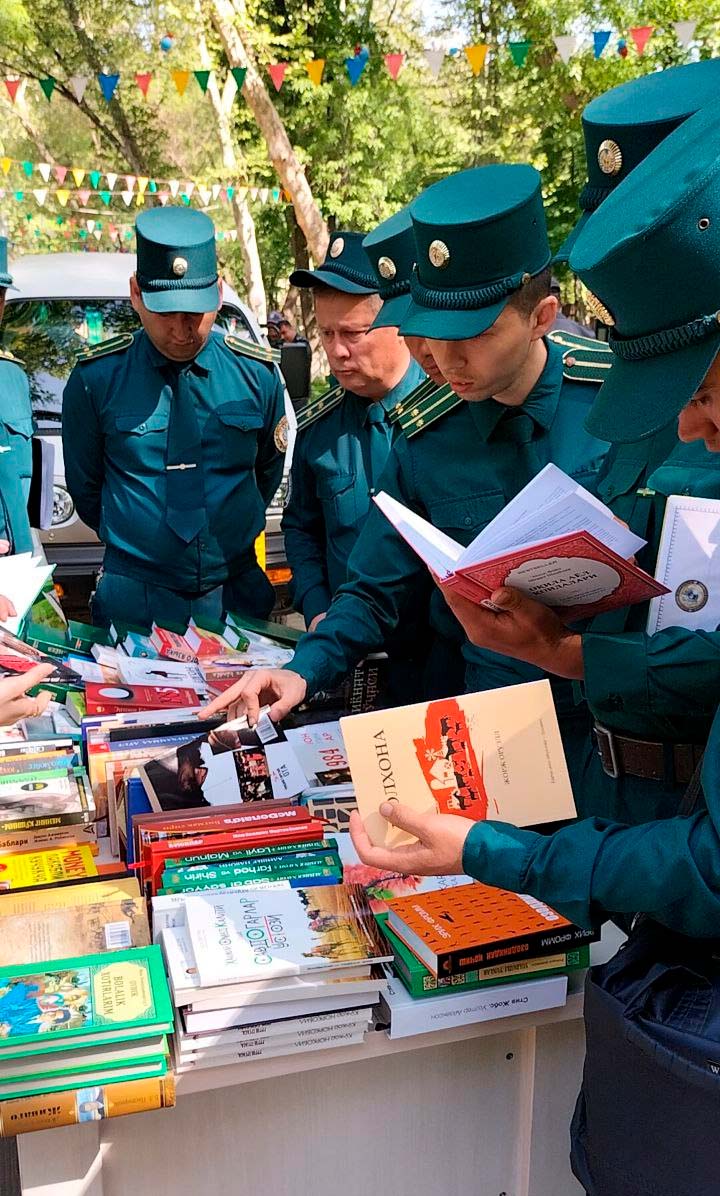 Месячник духовности: книжная ярмарка в Сергелийском районе