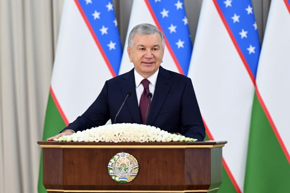 Prezident Shavkat Mirziyoyev tibbiyot va farmatsevtika xodimlari bilan uchrashuv bo’lib o’...